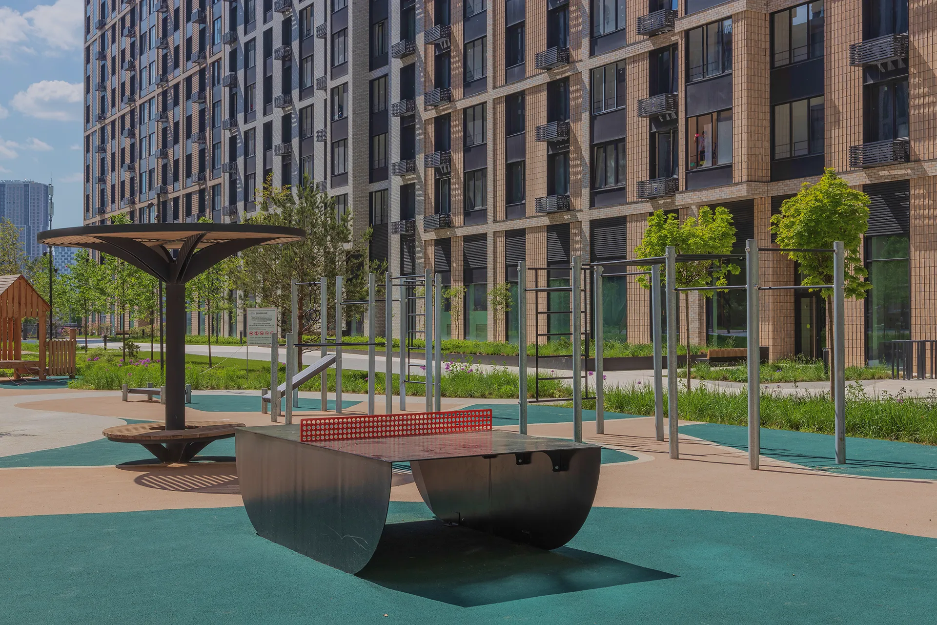 Спортивная зона в жилом комплексе Настоящее